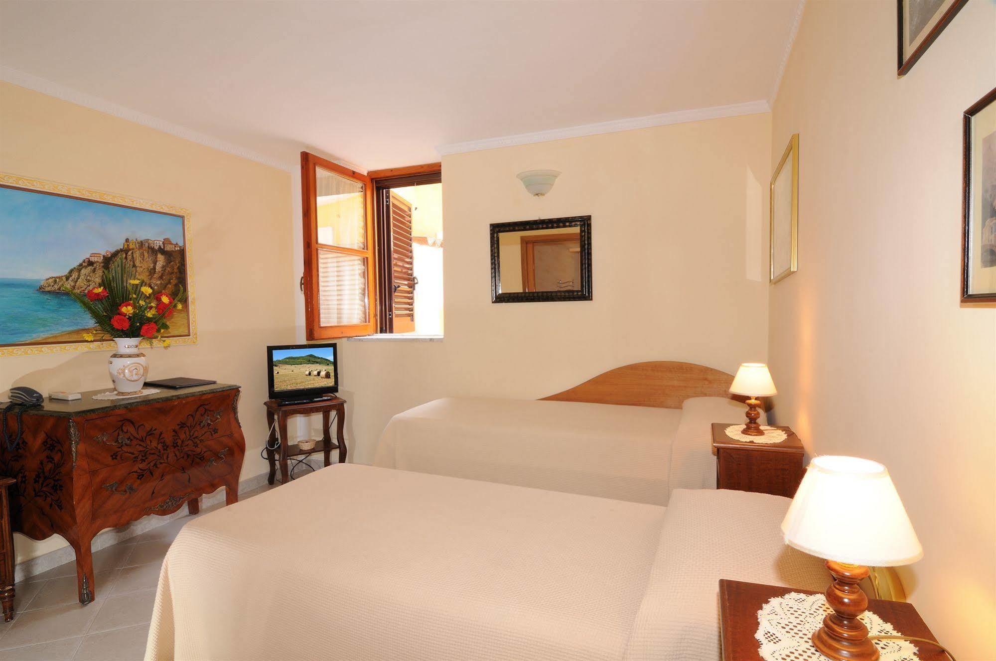 Hotel Villa La Colombaia Agropoli Extérieur photo