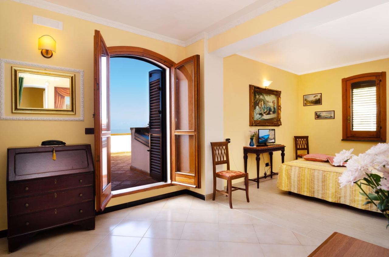 Hotel Villa La Colombaia Agropoli Extérieur photo